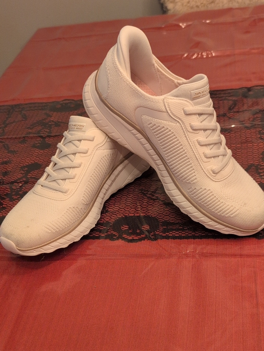 Skechers BOBS Slip-Ins Hands Free White Sneakers Women’s Size 9